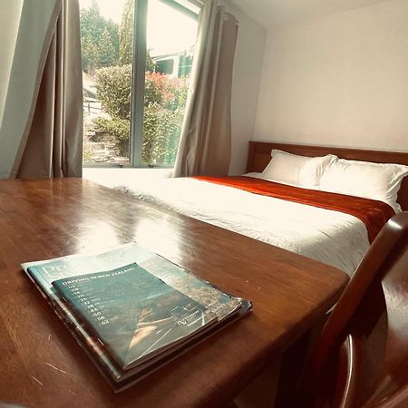Ming'S Lakeside Goldleaf Suites Κουίνσταουν Εξωτερικό φωτογραφία