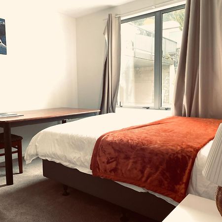 Ming'S Lakeside Goldleaf Suites Κουίνσταουν Εξωτερικό φωτογραφία